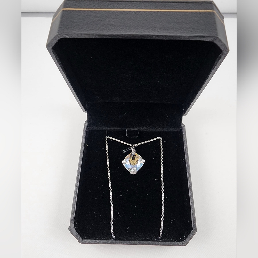 NINASUN necklace.
